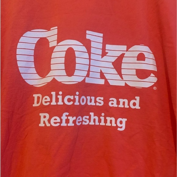 Coca Cola tshirt delicious and refreshing - Picture 2 of 6